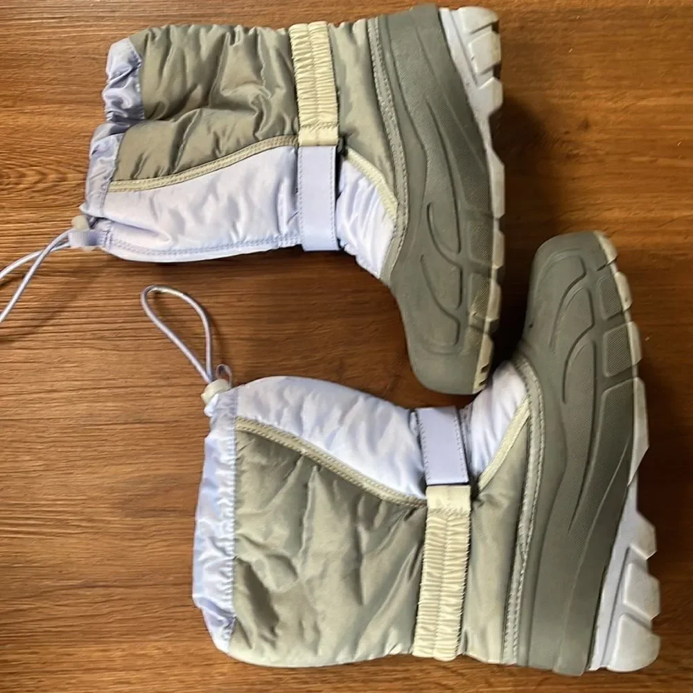 Sorel Flurry Boot Women’s Size 6